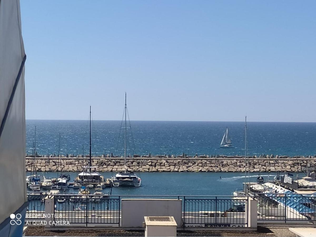 סוויטה מול הים Apartment Ашкелон Екстериор снимка